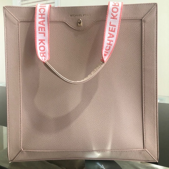 MICHAEL KORS BAG - Picture 1 of 4